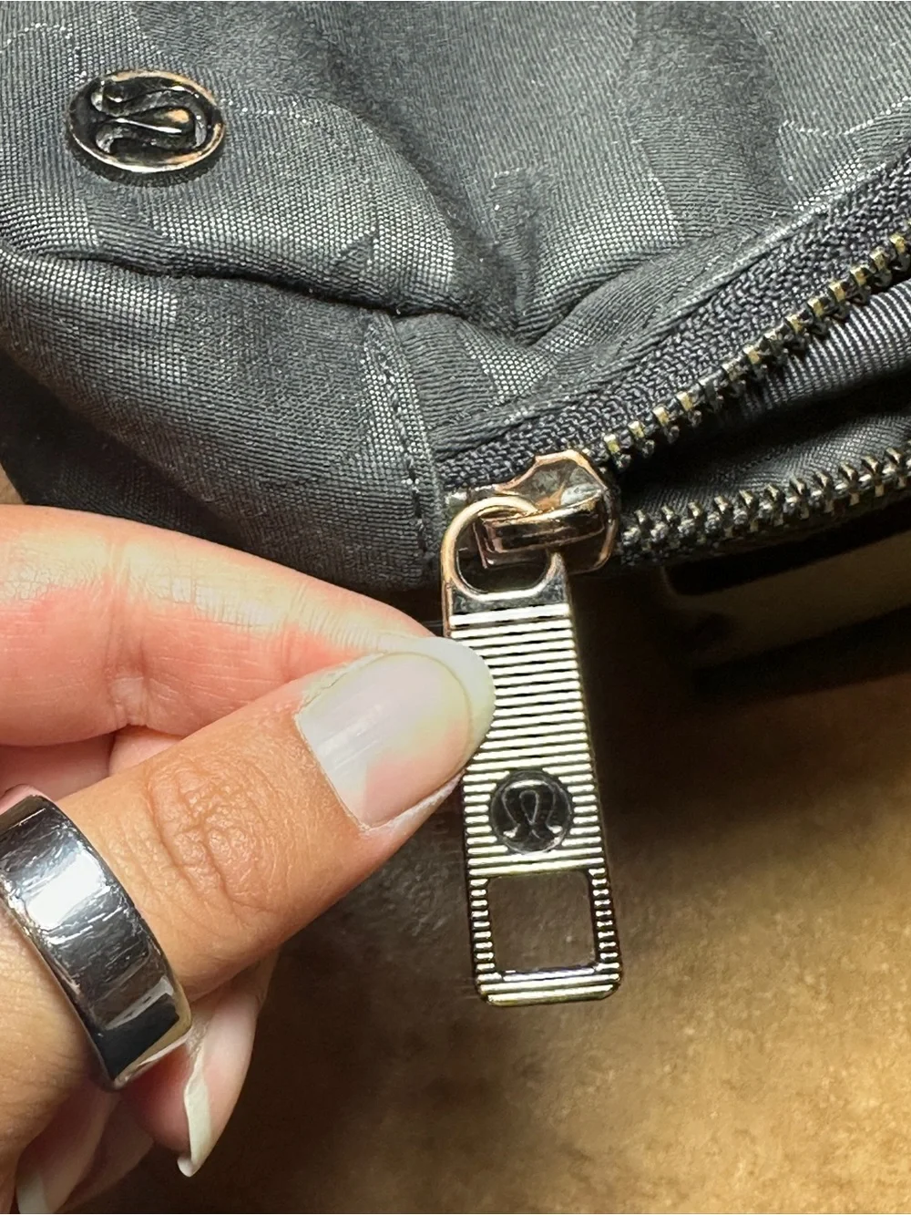 lululemon athletica Black Camo Everywhere Belt Bag - Picture 3 of 5